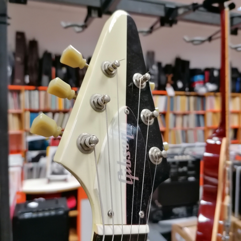 MASCHERINA BATTIPENNA BIANCA PER CHITARRA ELETTRICA CON POTENZIOMETRI E