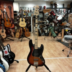 Fender Geddy Lee Jazz Bass...